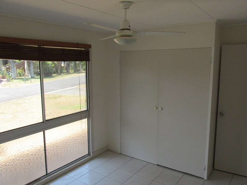 30 Curlew Street, Macleay Island QLD 4184
