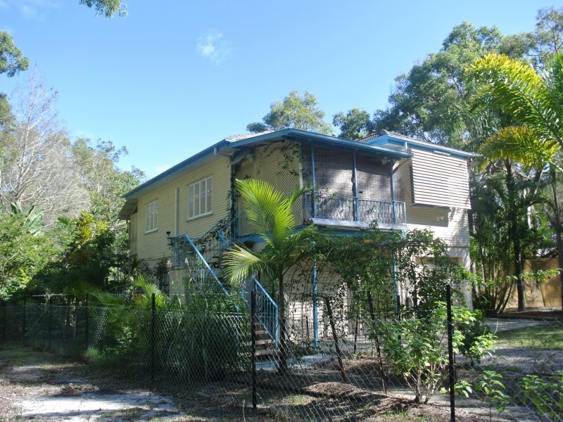 33 Alexander Street, Macleay Island QLD 4184