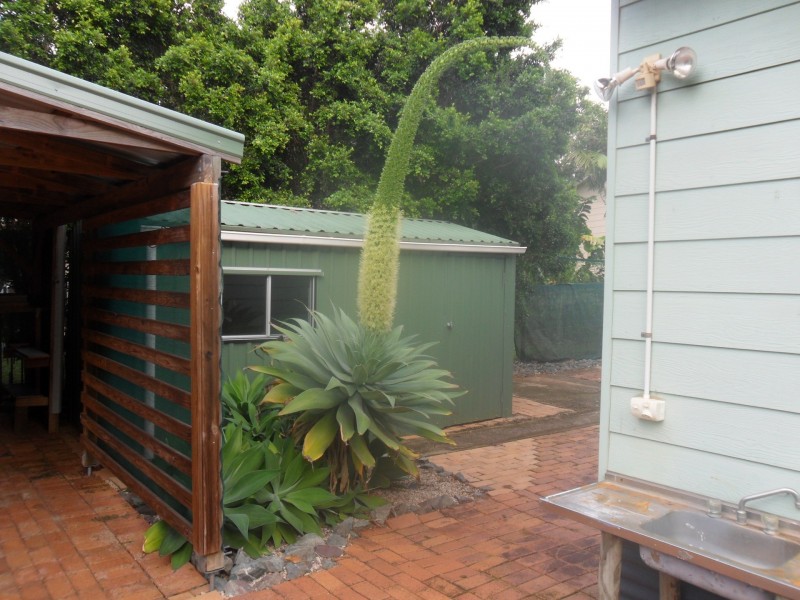 20 Noyes Parade, Karragarra Island QLD 4184