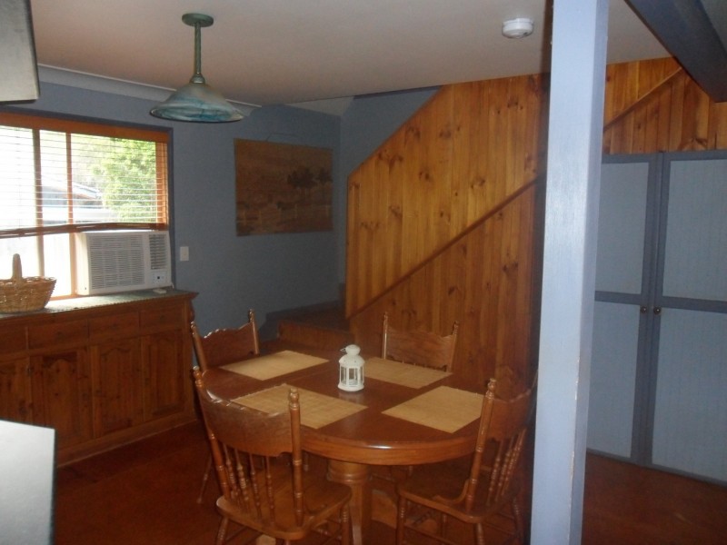 20 Noyes Parade, Karragarra Island QLD 4184