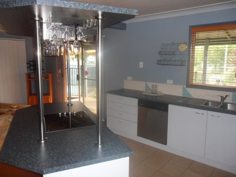 20 Noyes Parade, Karragarra Island QLD 4184