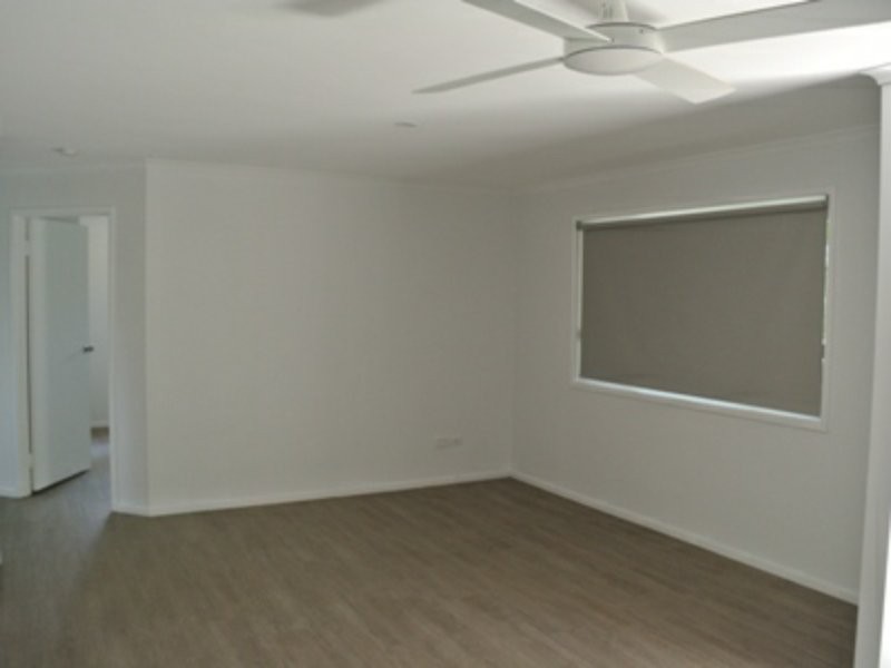 21 Ashton Street, Macleay Island QLD 4184