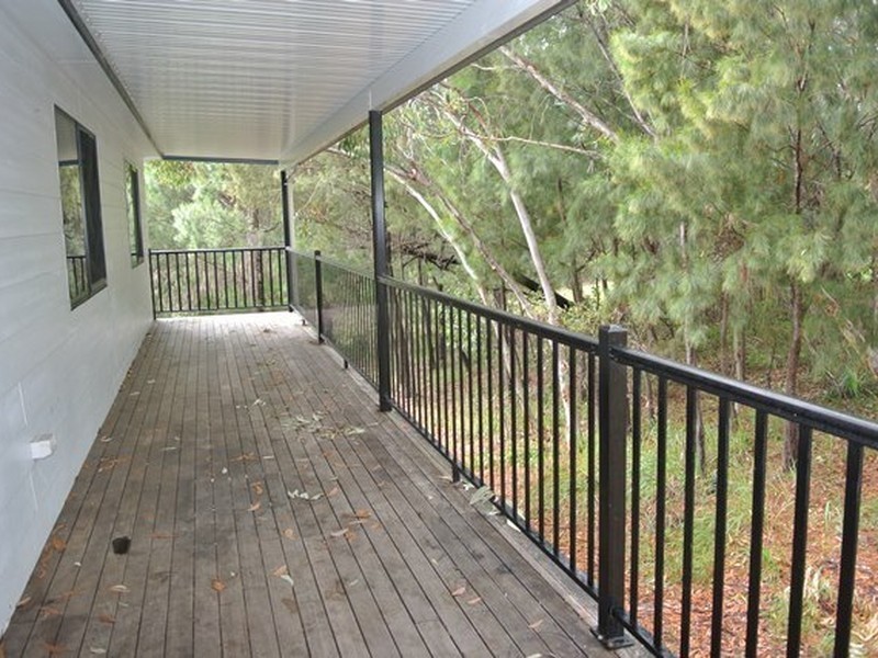 15 Oomool Street, Macleay Island QLD 4184