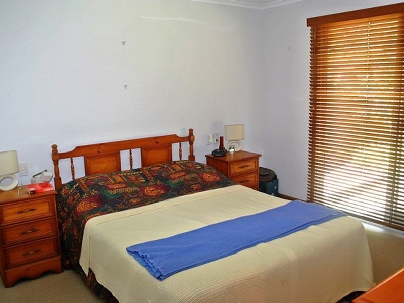 4 Wharf Street, Macleay Island QLD 4184