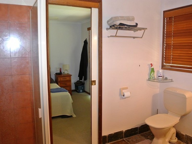 4 Wharf Street, Macleay Island QLD 4184