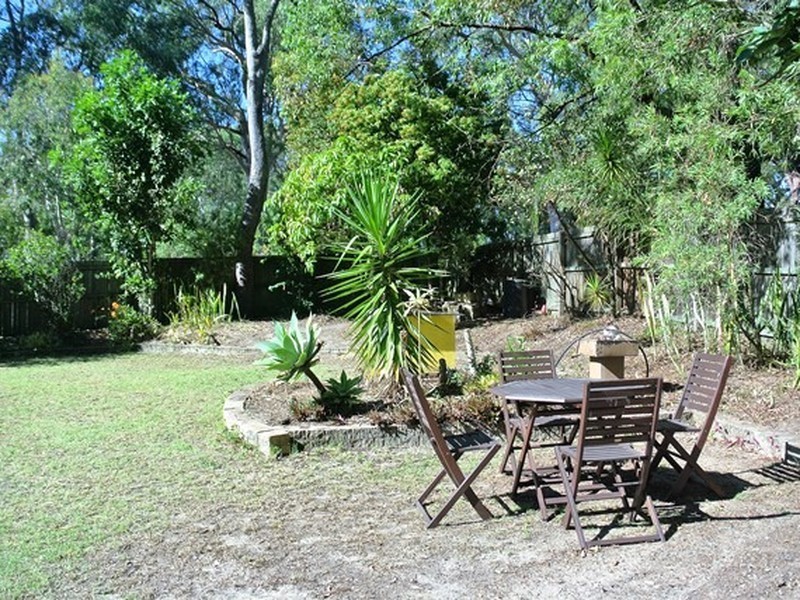 4 Wharf Street, Macleay Island QLD 4184