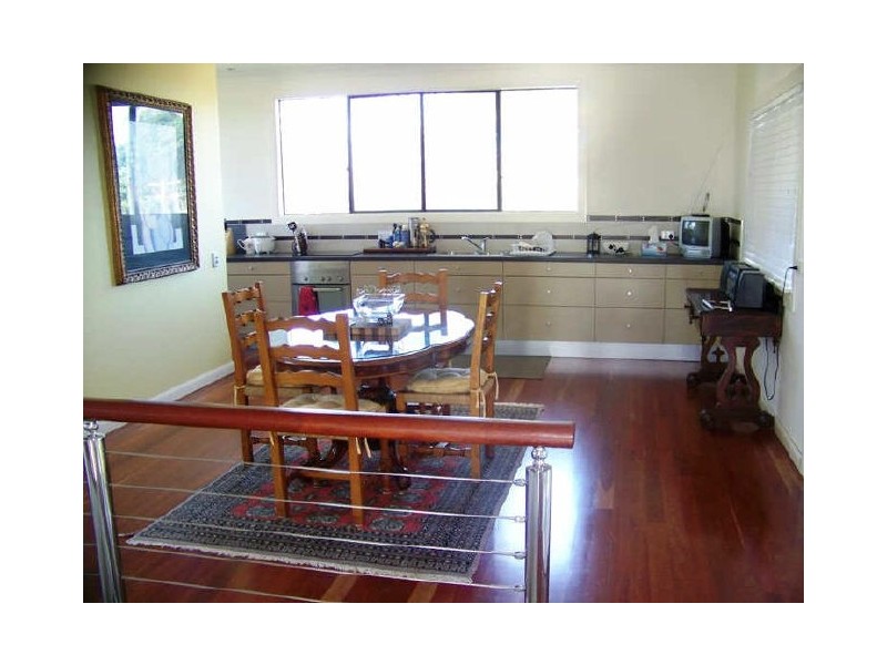 2 June Pde, Lamb Island QLD 4184