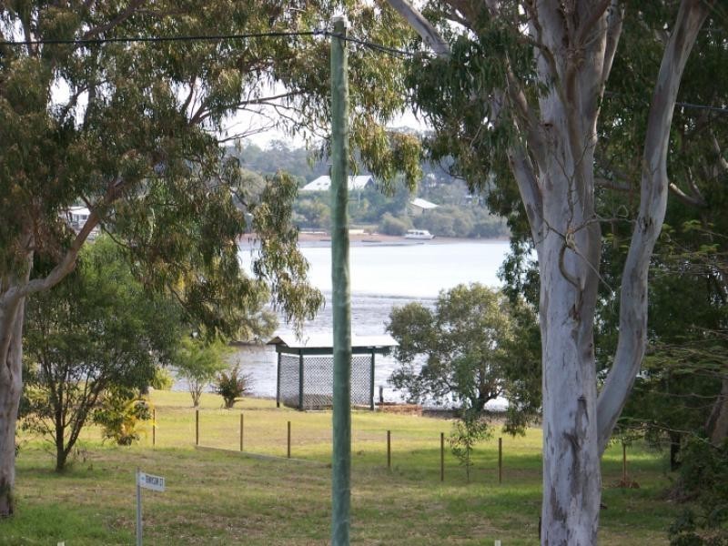 12 Tennyson Court, Russell Island QLD 4184