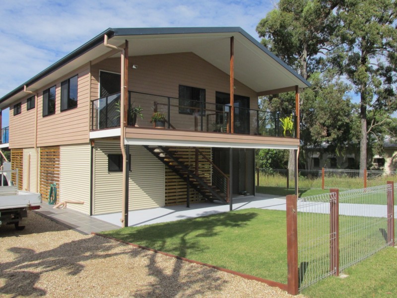 14 Alkira Street, Macleay Island QLD 4184