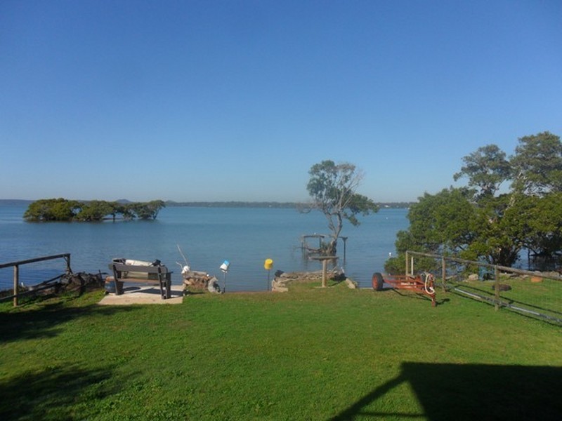 40 Coorong Street, Macleay Island QLD 4184