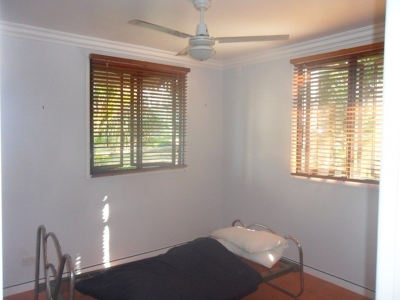 40 Coorong Street, Macleay Island QLD 4184