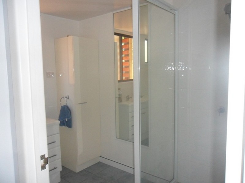 40 Coorong Street, Macleay Island QLD 4184