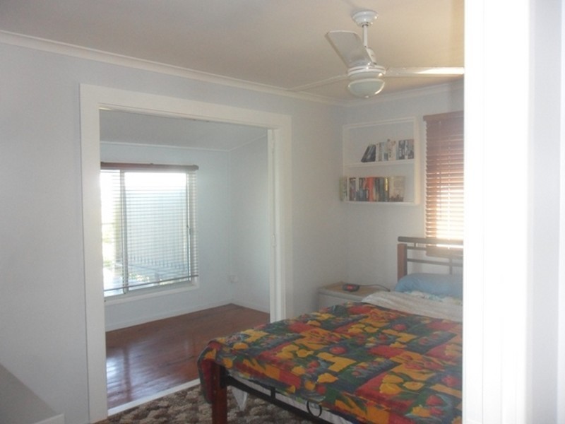 40 Coorong Street, Macleay Island QLD 4184