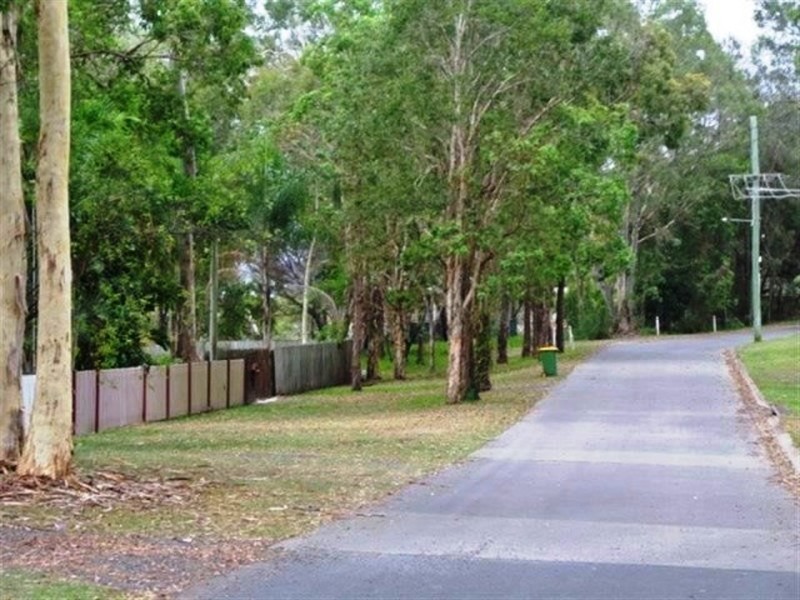 42 Coondooroopa, Macleay Island QLD 4184