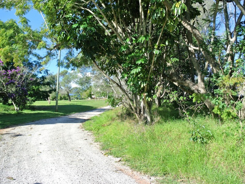 82 Hastings Terrace, Macleay Island QLD 4184