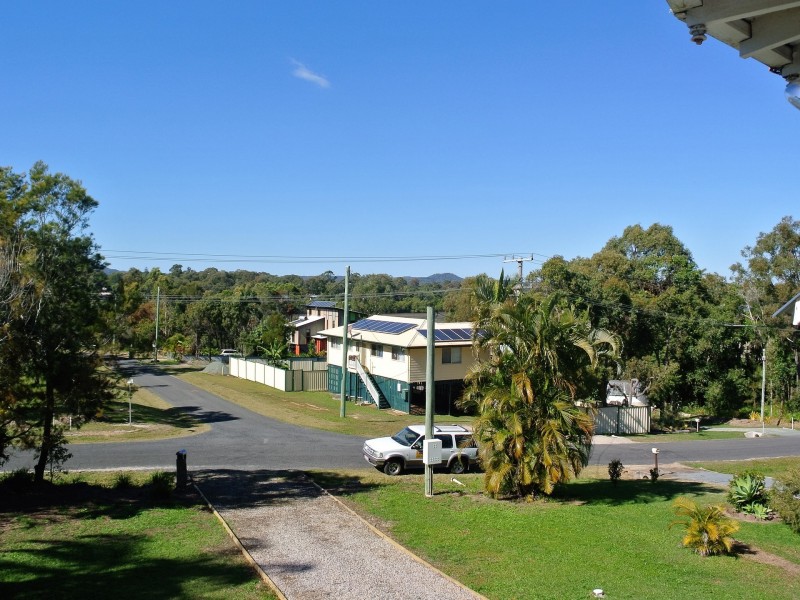 11 Camena Street, Macleay Island QLD 4184