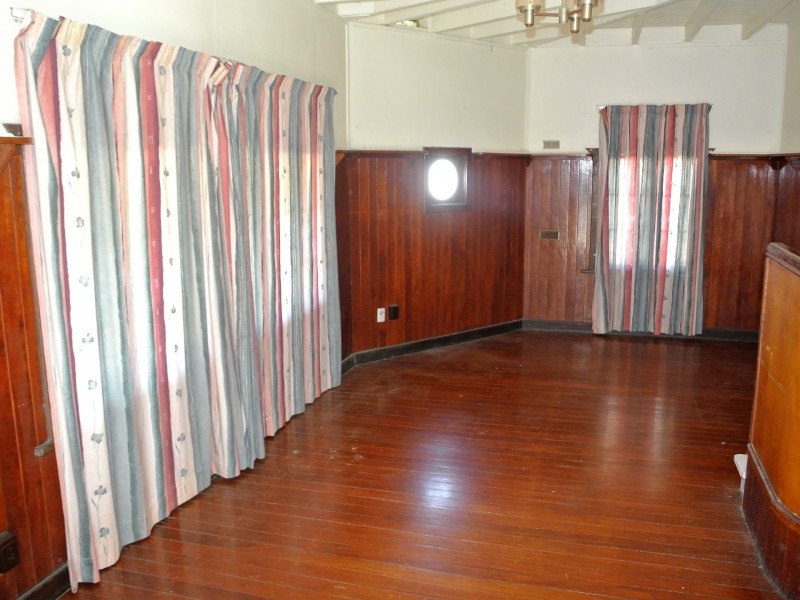 11 Camena Street, Macleay Island QLD 4184