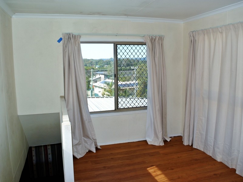 11 Camena Street, Macleay Island QLD 4184