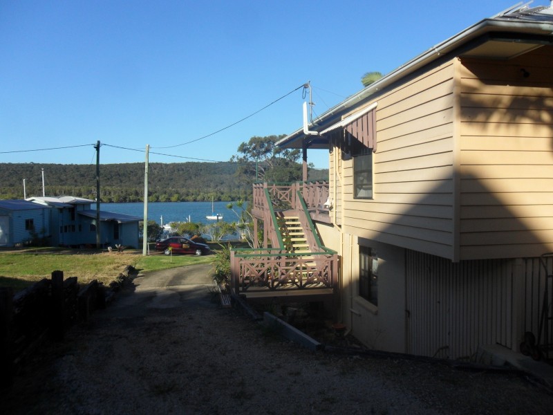 94 Wahine Drive, Russell Island QLD 4184