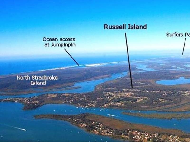 49 Scenic Drive, Russell Island QLD 4184