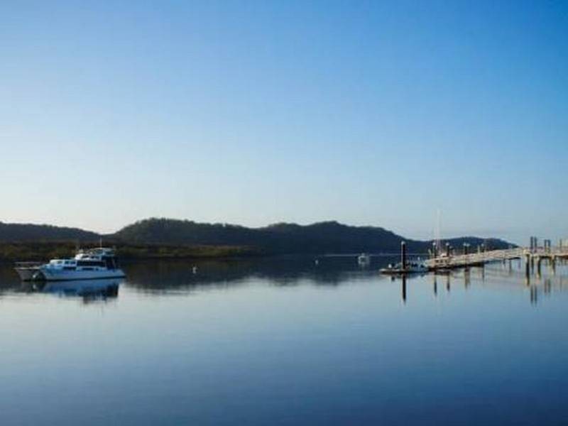 49 Scenic Drive, Russell Island QLD 4184