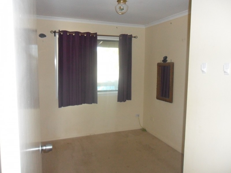11 Ashton Street, Macleay Island QLD 4184