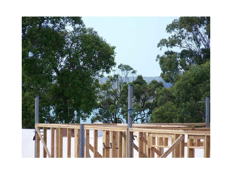 43 Scarborough Tce, Macleay Island QLD 4184
