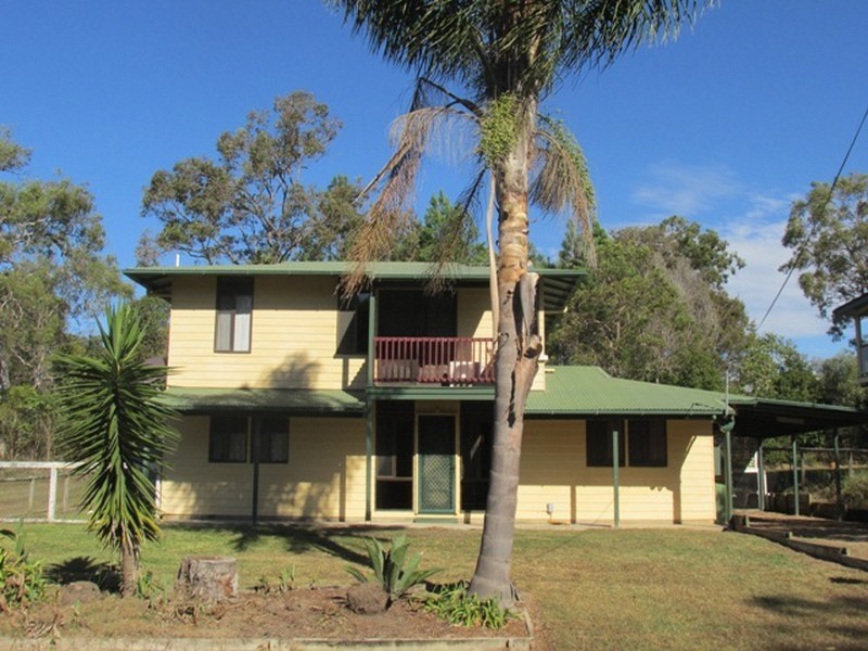 56 Scotts Road, Macleay Island QLD 4184