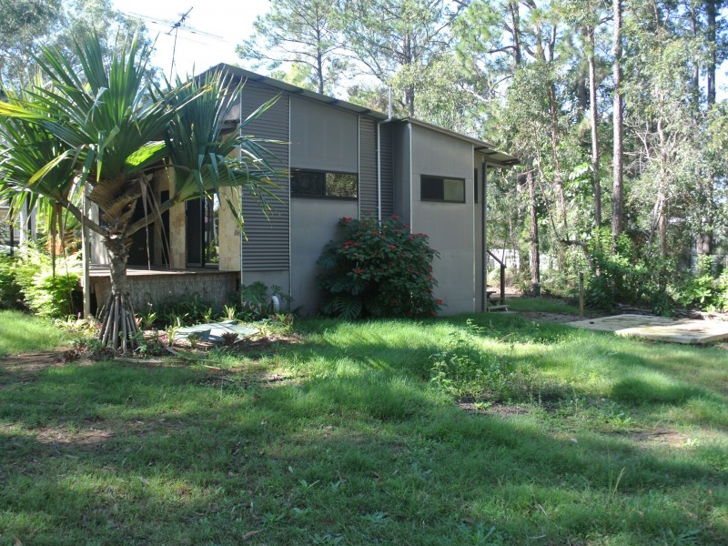 29 Nugent Street, Macleay Island QLD 4184
