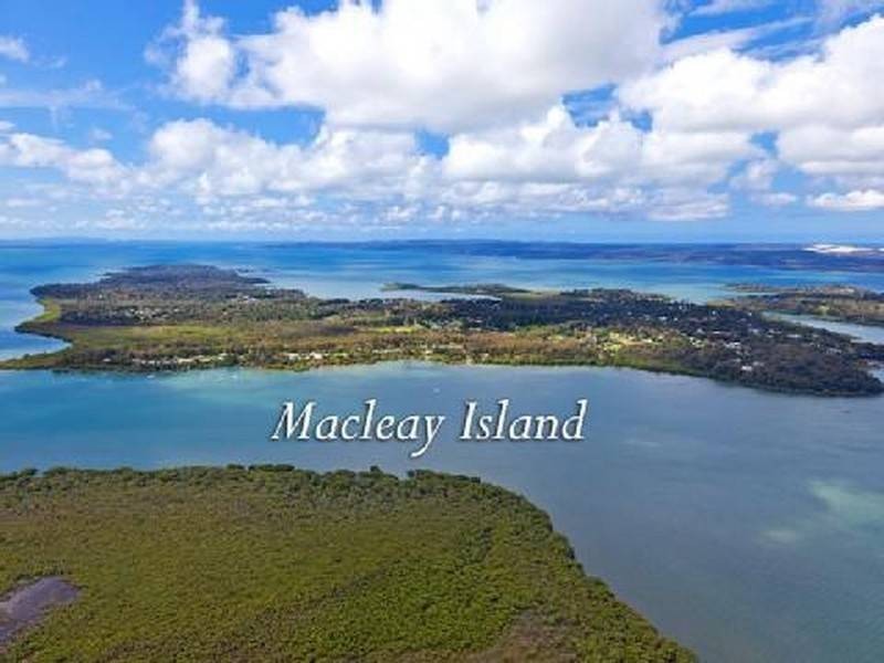 16 Parakeet Street, Macleay Island QLD 4184