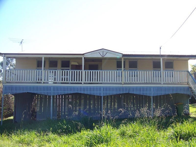 5 Coorong St, Macleay Island QLD 4184