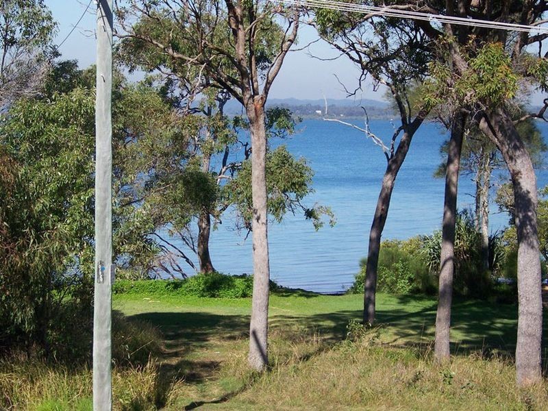 5 Coorong St, Macleay Island QLD 4184