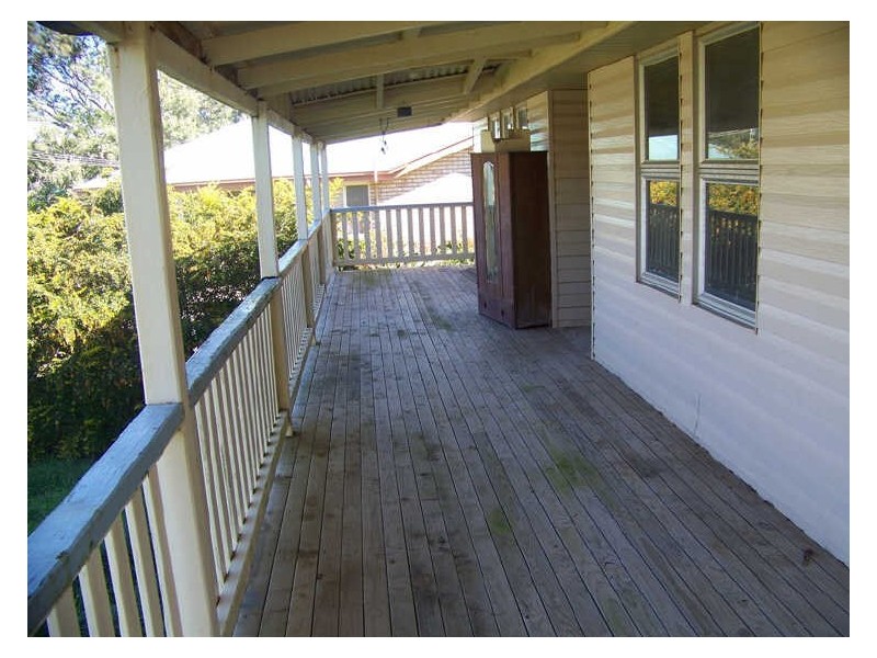 5 Coorong St, Macleay Island QLD 4184