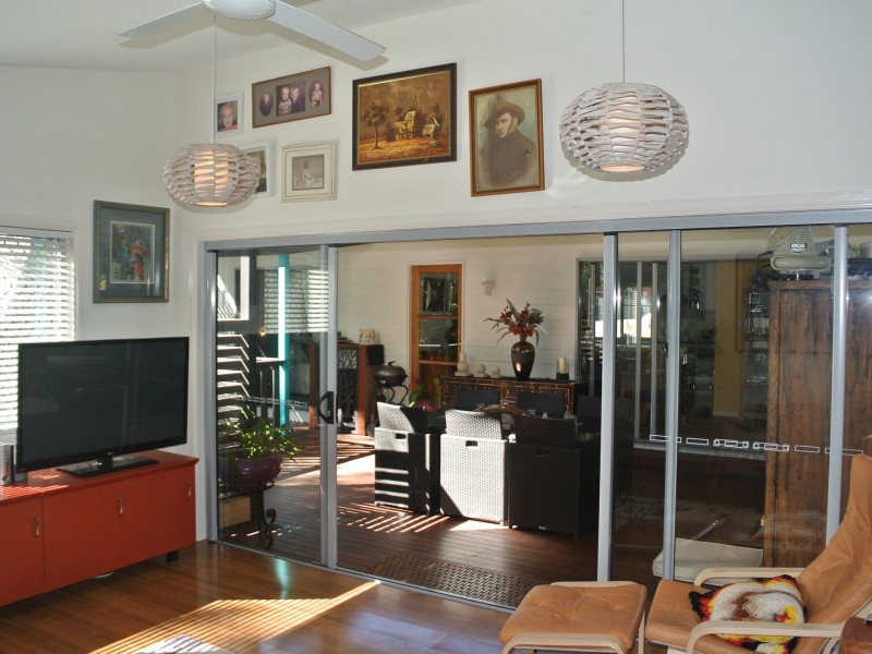 26 Ilya Street, Macleay Island QLD 4184