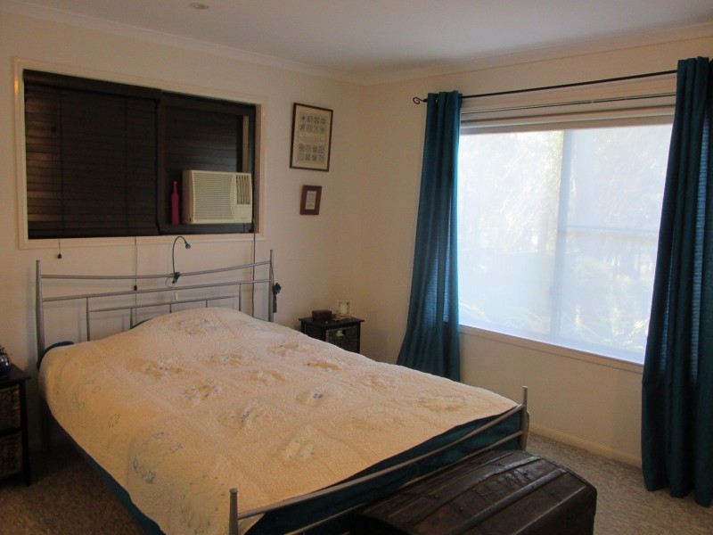 21 Sentosa Terrace, Macleay Island QLD 4184