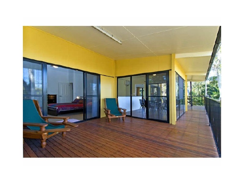 25 Michael av, Lamb Island QLD 4184