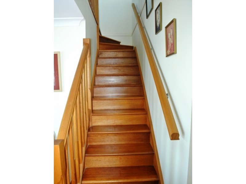 16 Coorong Street, Macleay Island QLD 4184