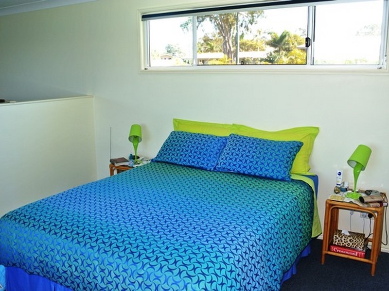 16 Coorong Street, Macleay Island QLD 4184