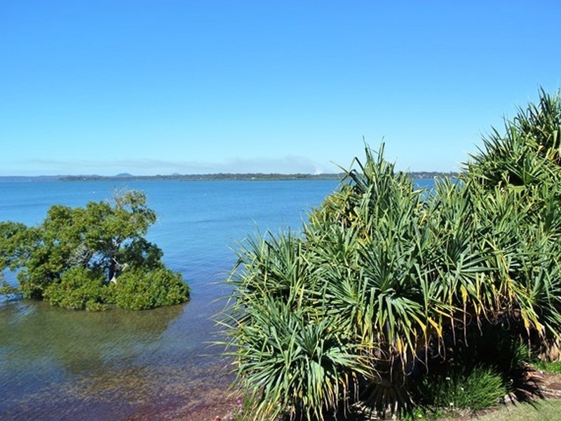 16 Coorong Street, Macleay Island QLD 4184