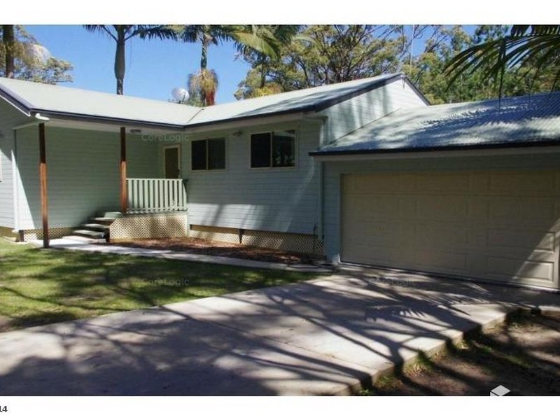 18 Derwent St, Macleay Island QLD 4184