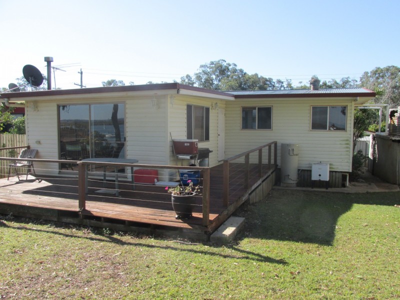 100 Western Road, Macleay Island QLD 4184