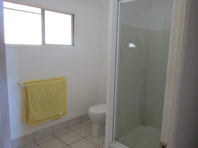 100 Western Road, Macleay Island QLD 4184