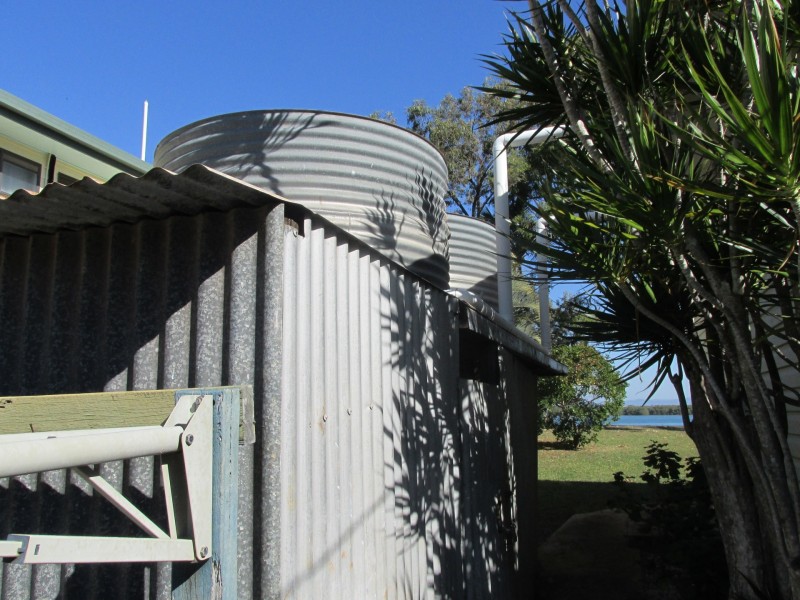 100 Western Road, Macleay Island QLD 4184