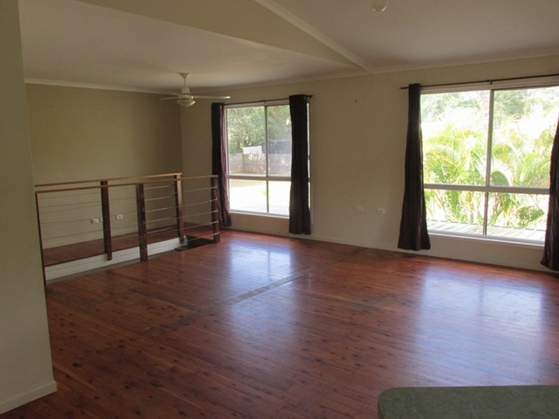 12 Citron Street, Macleay Island QLD 4184