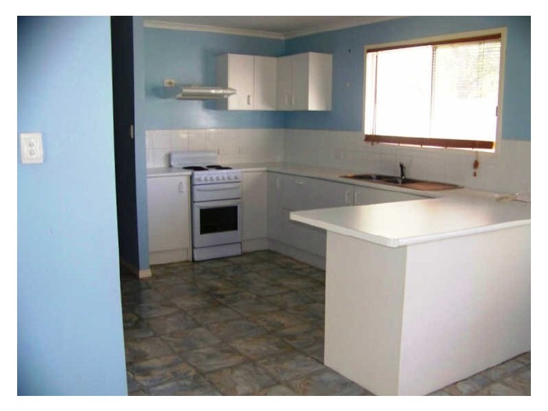 5 Kalara St, Macleay Island QLD 4184