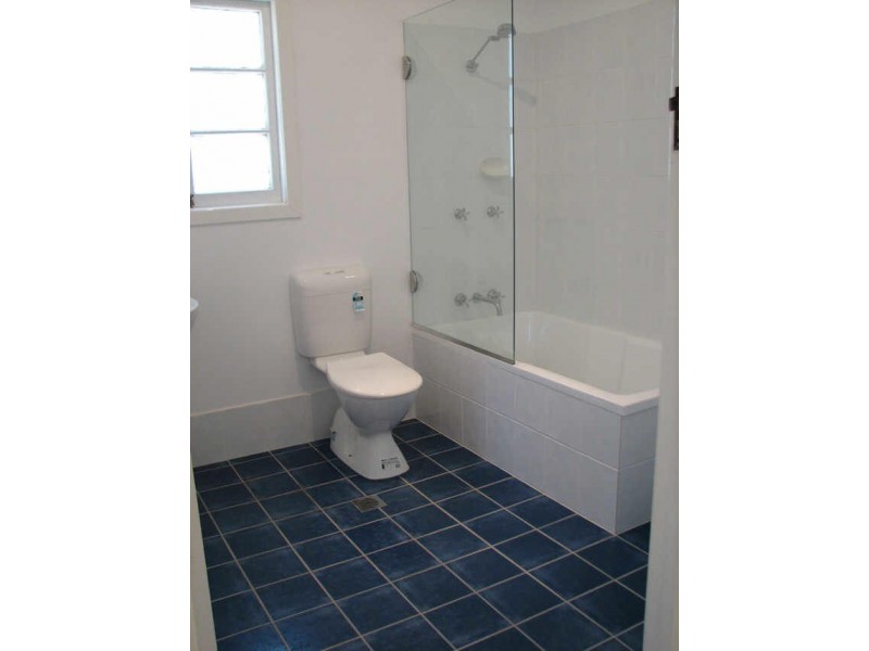 22 Tingara St, Macleay Island QLD 4184
