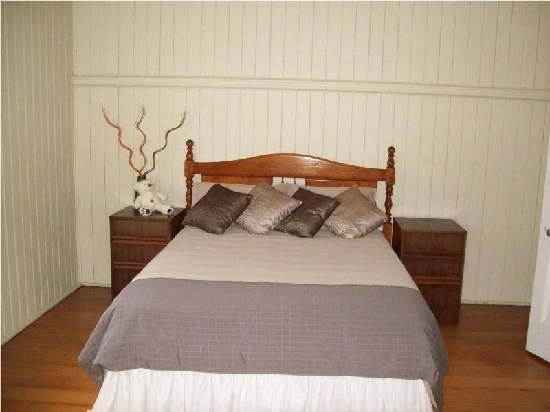 18 Wake Street, Macleay Island QLD 4184