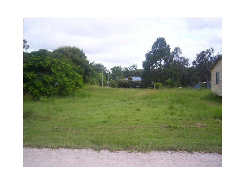 8 Marine Street, Macleay Island QLD 4184