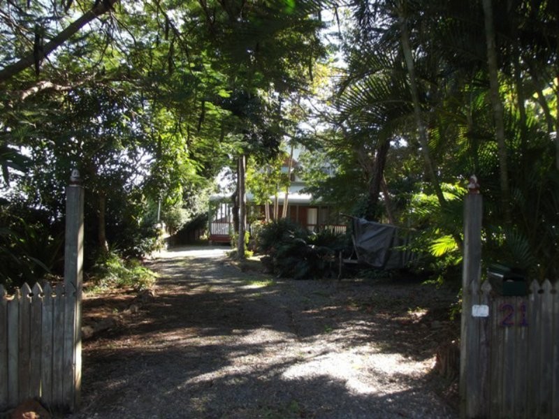 21 Coondooroopa Drive, Macleay Island QLD 4184