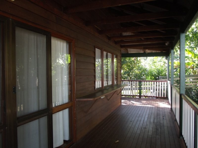 21 Coondooroopa Drive, Macleay Island QLD 4184
